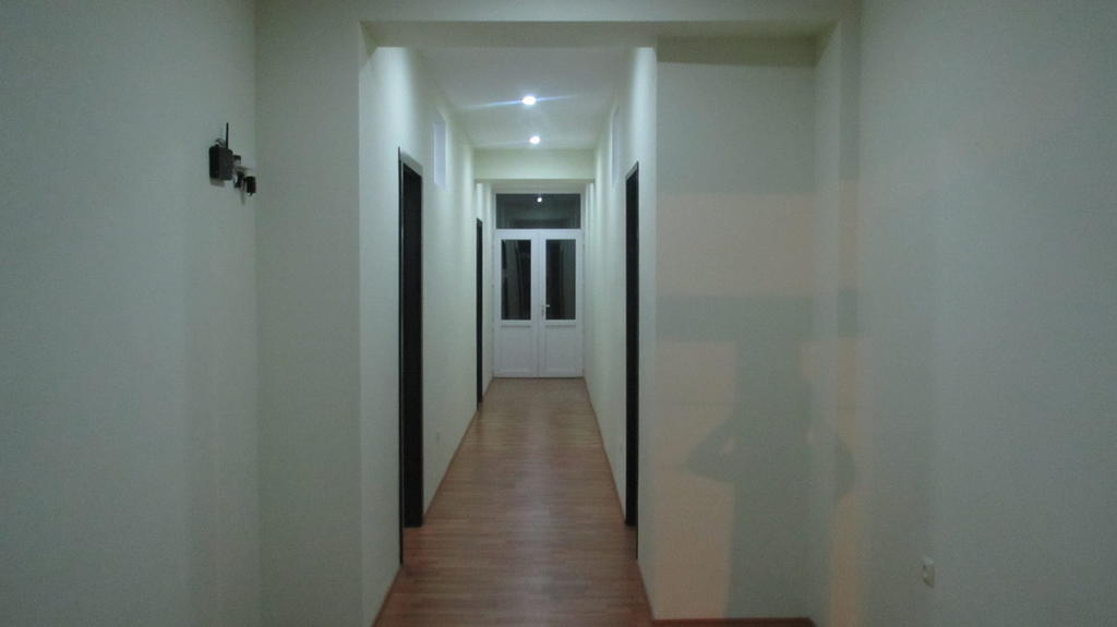 Max Comfort Hotel Кутаиси Экстерьер фото